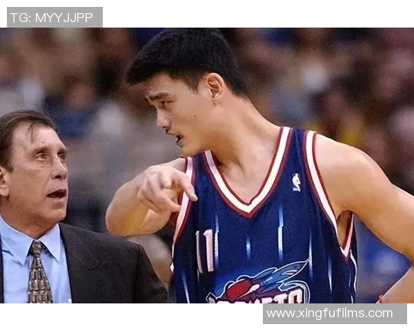 姚明传奇生涯回顾:从篮球新星到全球体育文化的象征