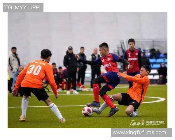 新疆小孩足球明星展现精彩动作视频引发热议与关注